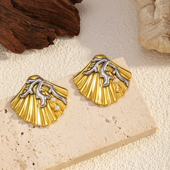 Wholesale Women's Stainless Steel Electroplated Animal Zodiac Shape Earrings Light Luxury Highend Minimalist Ins Style