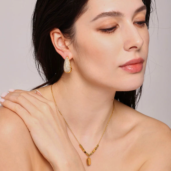Wholesale Women's Stainless Steel Electroplated Ferris Wheel Water Drop Diamond Earrings And Small Square Carving English Square Pendant Necklaces
