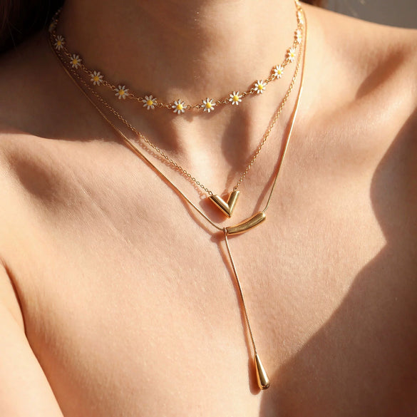 Wholesale Women's Stainless Steel Electroplated Flower Cross Chain Necklace