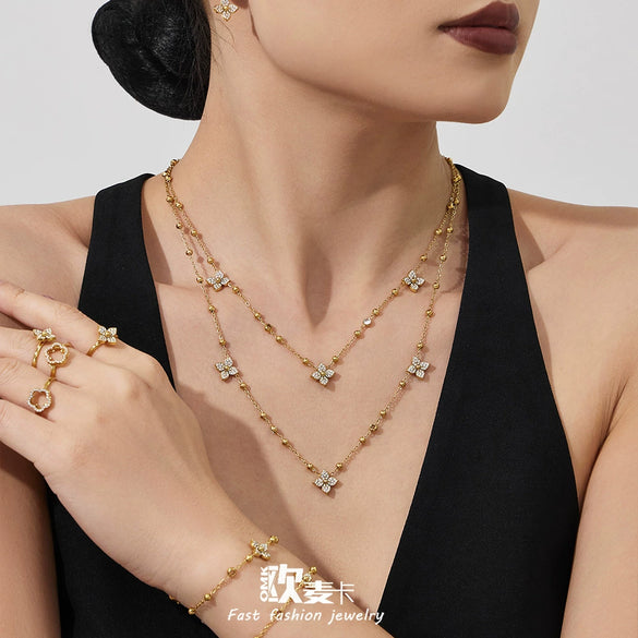 Wholesale Women's Stainless Steel Electroplated Flower Jewelry Set Including Necklace Bracelet And Earrings