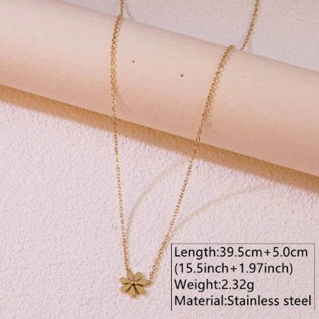 Wholesale Women's Stainless Steel Electroplated Flower Jewelry Set With Daisy Earrings Necklace And Bracelet