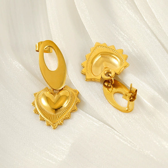 Wholesale Women's Stainless Steel Electroplated Heart Shaped Retro Love Design Earrings