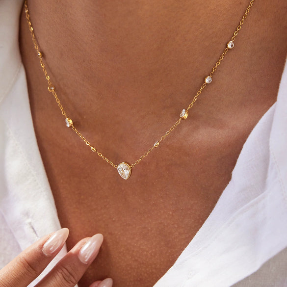 Wholesale Women's Stainless Steel Electroplated 18K Gold Drop Shape Zircon Necklace With Regular Chain