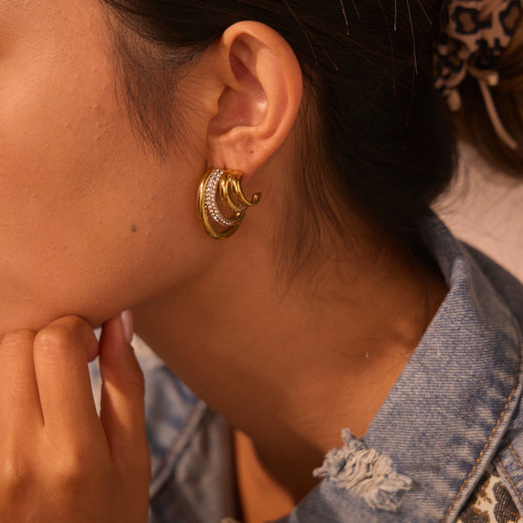Wholesale Women's Stainless Steel Electroplated 18K Gold Hoop Earrings With Niche Design