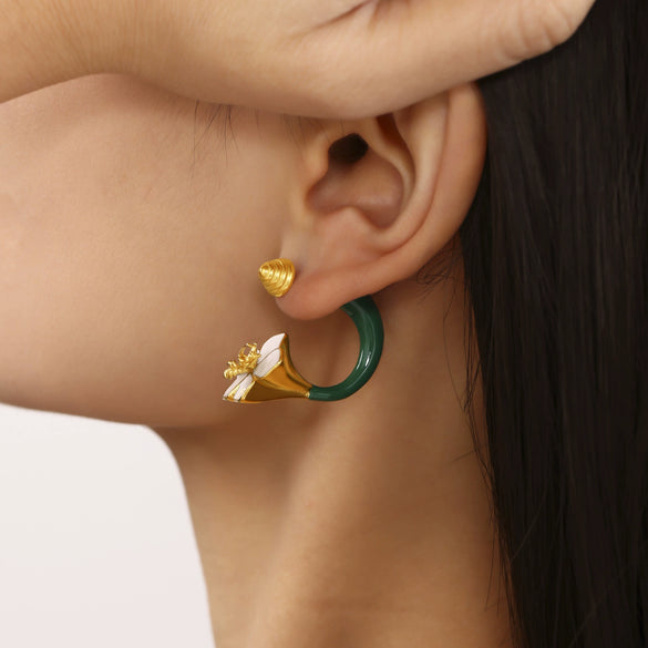 Wholesale Women's 316L Stainless Steel Electroplated Light Luxury Geometric Camellia Doublesided Earrings