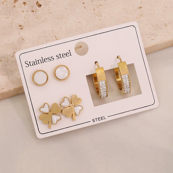 Wholesale Women's Stainless Steel Fashion Earrings With Star And Heart Shape Patterns Electroplated