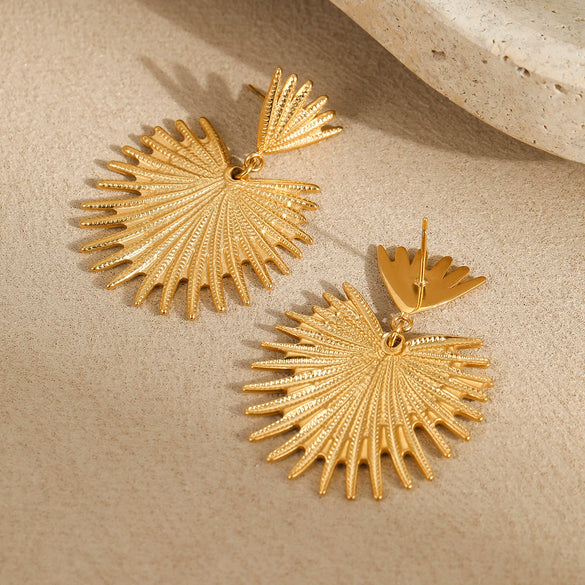 Wholesale Women's Stainless Steel Fashion Exaggerated Fanshaped Geometric And Heart Shape Tassel Earrings With Electroplating