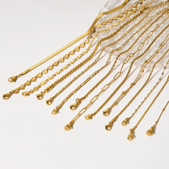 Wholesale Women's Stainless Steel Fine Blade Chain Twist Chain Geometric Pattern Bracelet With Pvdp Furnace Real Gold Processing