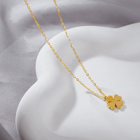 Wholesale Women's Stainless Steel Fourleaf Clover Flower Pattern Electroplated Clavicle Necklace