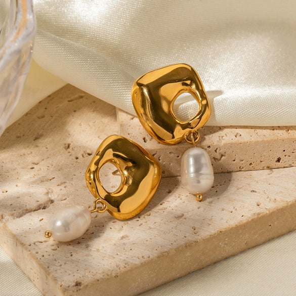 Wholesale Women's Stainless Steel Freshwater Pearl Irregular Pendant Earrings With Geometric Design And Electroplating Treatment 18K Gold Plated Do Not Fade Natural Style