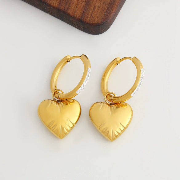 Wholesale Women's Stainless Steel Geometric And Heart Shape Electroplated Earrings
