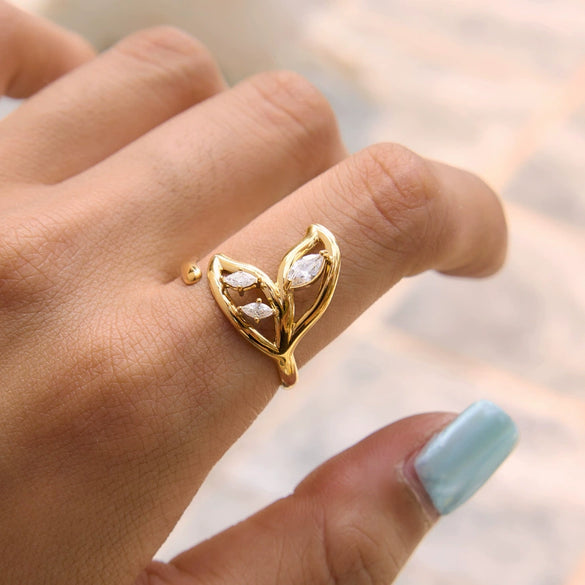 Wholesale Women's Stainless Steel Geometric Animal Style Pvd Furnace Vacuum Real Gold Plated Ring Accessories