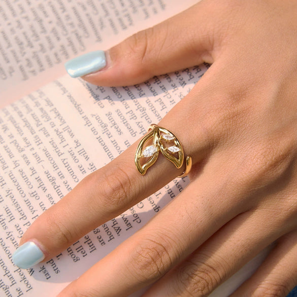 Wholesale Women's Stainless Steel Geometric Animal Style Pvd Furnace Vacuum Real Gold Plated Ring Accessories