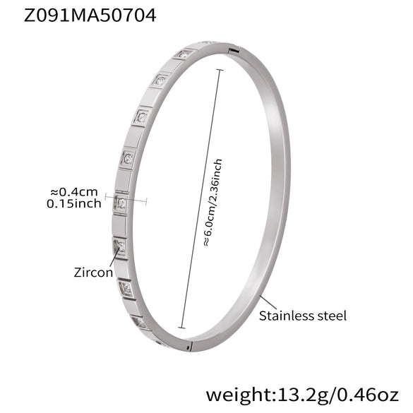 Wholesale Women's Stainless Steel Geometric Bracelet Set Inlaid With Zircon And Plated With 18K Real Gold