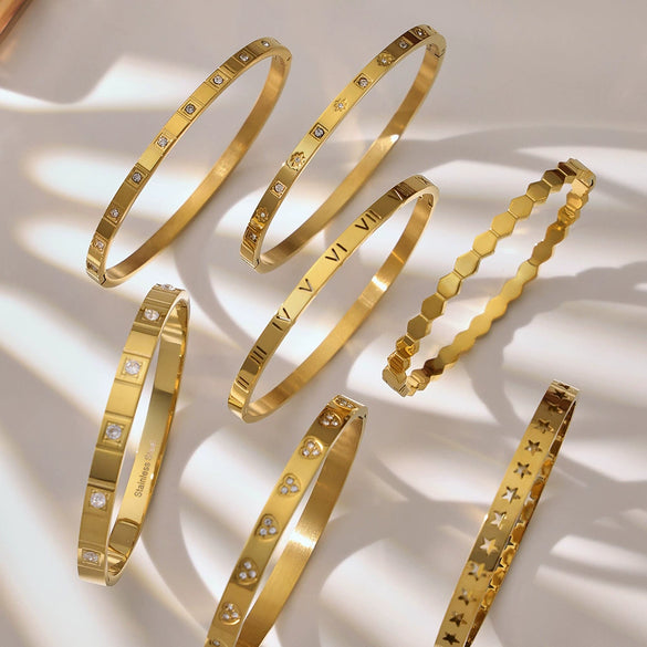 Wholesale Women's Stainless Steel Geometric Bracelet Set Inlaid With Zircon And Plated With 18K Real Gold