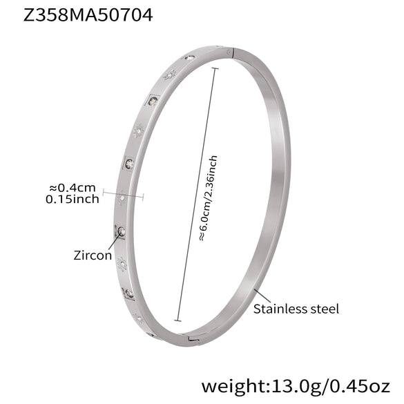 Wholesale Women's Stainless Steel Geometric Bracelet Set Inlaid With Zircon And Plated With 18K Real Gold