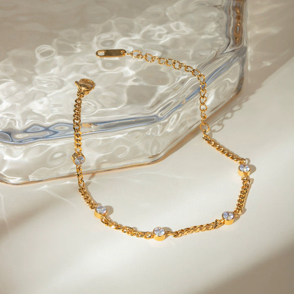 Wholesale Women's Stainless Steel Geometric Bracelet With Electroplating