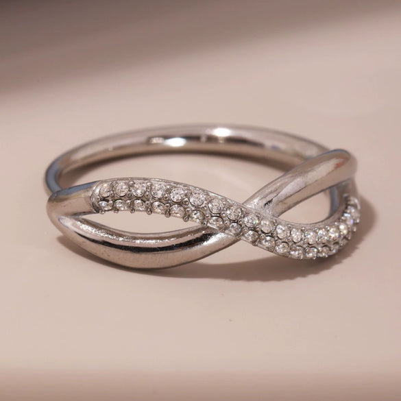 Wholesale Women's 316L Stainless Steel Geometric Cross Fine Twist Finger Ring 18K Gold Plated