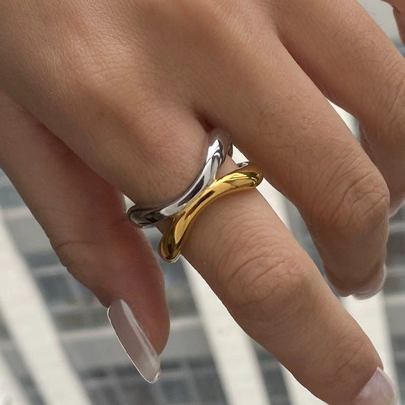 Wholesale Women's Stainless Steel Geometric Double Layer Hollow Opening Ring With Gold And Silver Color Matching Irregular Lines And Electroplating Treatment