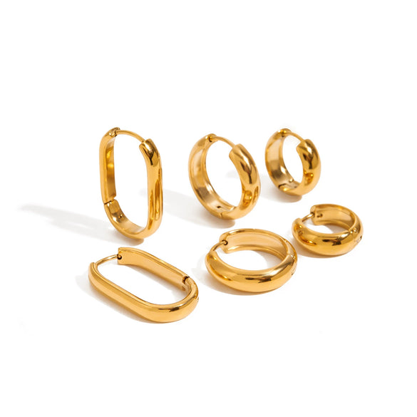 Wholesale Women's Stainless Steel Geometric Earrings With Square White Diamond Electroplated In 18K Gold Quiet And Elegant Classic Style