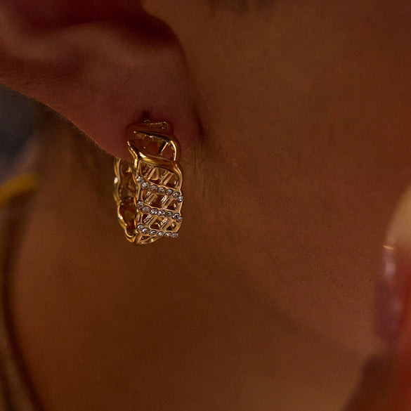 Wholesale Women's Stainless Steel Geometric Electroplated Earrings Retro Light Luxury Style