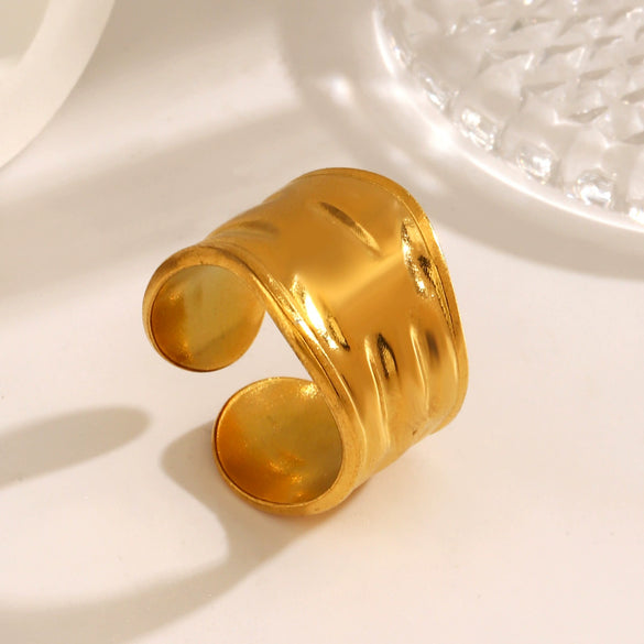 Wholesale Women's Stainless Steel Geometric Exaggerated Wide Retro Irregular Ring With Electroplating