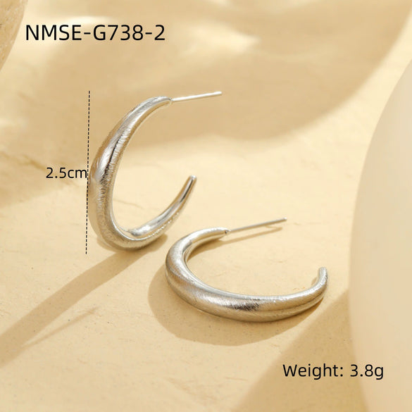 Wholesale Women's Stainless Steel Geometric Fashion Retro Earrings With Electroplating
