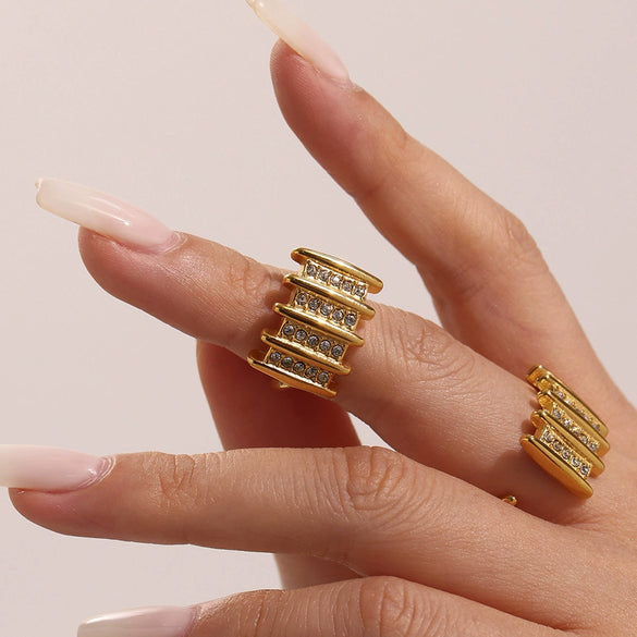 Wholesale Women's Stainless Steel Geometric Ferris Wheel Inlaid With White Zircon Electroplated Asymmetrical Open Ring Retro Hand Jewelry