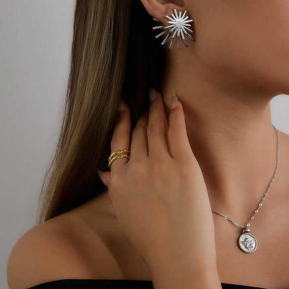Wholesale Women's Stainless Steel Geometric Flower Exaggerated Smooth Electroplated Earrings