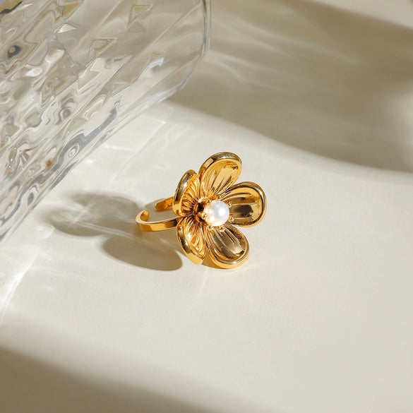 Wholesale Women's Stainless Steel Geometric Flower Pearl Opening Ring Electroplated Fashion Jewelry