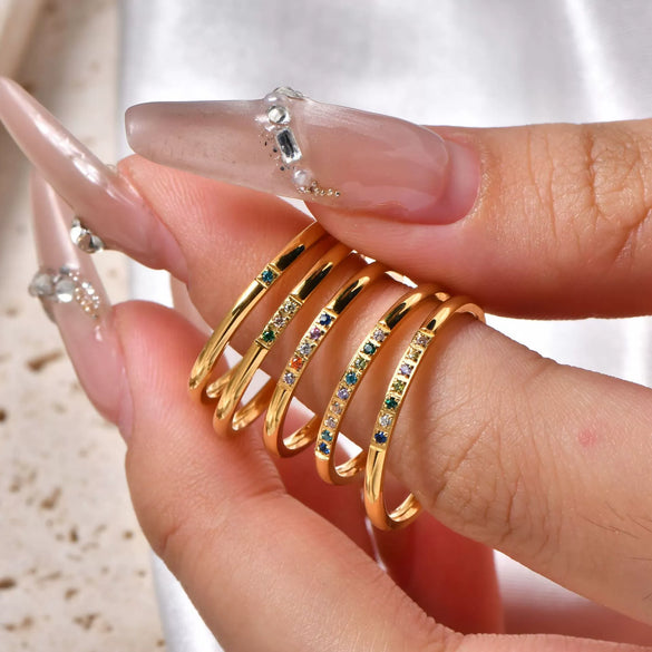Wholesale Women's Stainless Steel Geometric Fourclaw Zircon Ring 18K Gold Plated Fashion Style