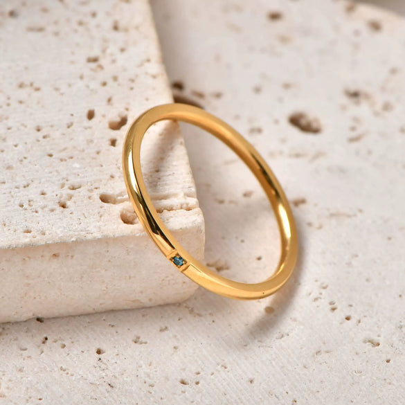 Wholesale Women's Stainless Steel Geometric Fourclaw Zircon Ring 18K Gold Plated Fashion Style