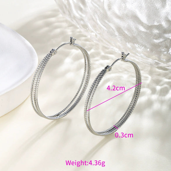 Wholesale Women's Stainless Steel Geometric Heartshaped Hoop Earrings Electroplated