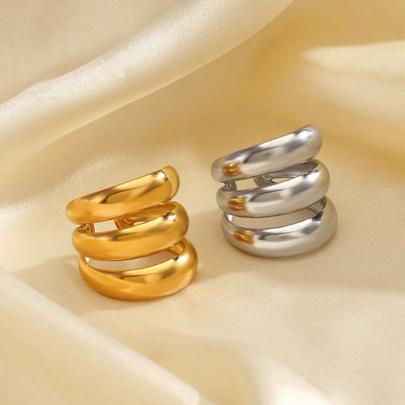 Wholesale Women's Stainless Steel Geometric Heavy Line Ring With 18K Gold Plated Electroplating