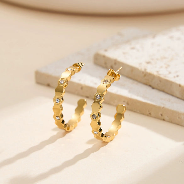 Wholesale Women's Stainless Steel Geometric Honeycomb Diamondstudded Earrings With Vacuum Real Gold Plating In Pvd Furnace