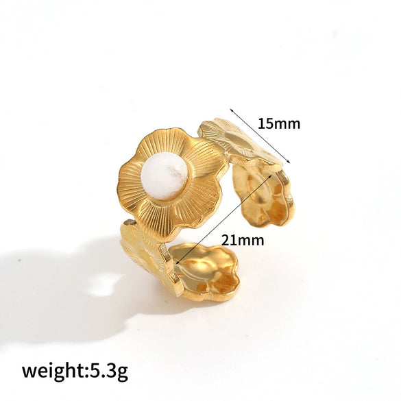 Wholesale Women's Stainless Steel Geometric Irregular Ring With Electroplating And 18K Gold Styling