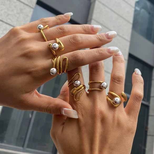 Wholesale Women's Stainless Steel Geometric Metal Ball Ring With Electroplating Design