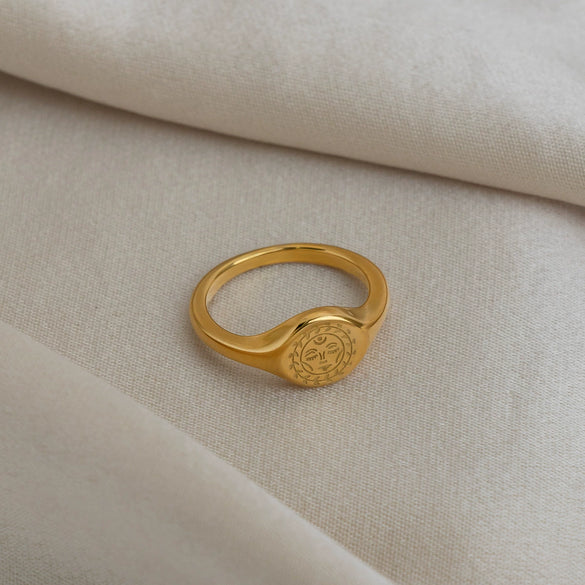 Wholesale Women's Stainless Steel Geometric Modern Minimalist Real Gold Plated Star And Moon Pattern Cast Rings Accessories
