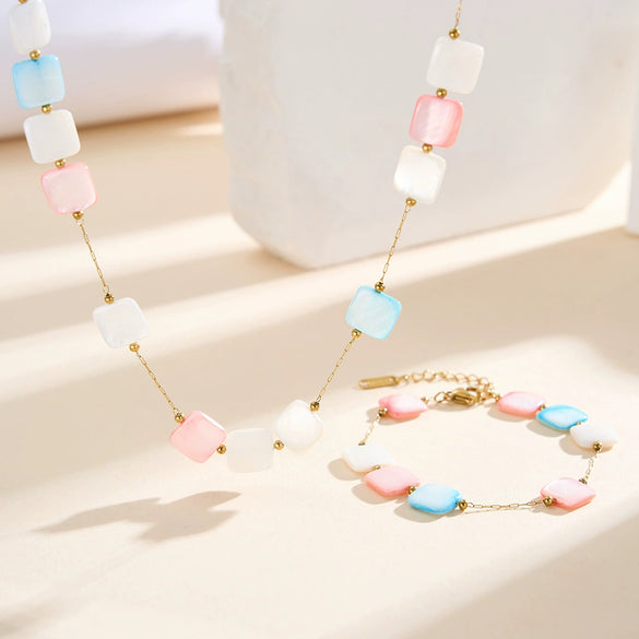 Wholesale Women's Stainless Steel Geometric Natural Stone Dopamine Colored Necklace With Electroplated Calendering Chain