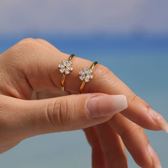 Wholesale Women's 316L Stainless Steel Geometric Open Ring With Electroplating And Zircon Water Drop Small Flower Design