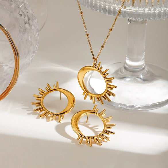 Wholesale Women's Stainless Steel Geometric Original Design Electroplated Sun Moon Hollow Star Moon Earrings