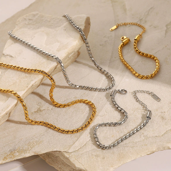 Wholesale Women's Stainless Steel Geometric Pattern Electroplated Chain Bracelet Jewelry