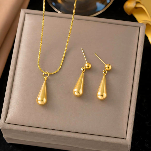 Wholesale Women's Stainless Steel Geometric Real Gold Plated Snake Bone Chain Water Drop Necklace Light Luxury Style