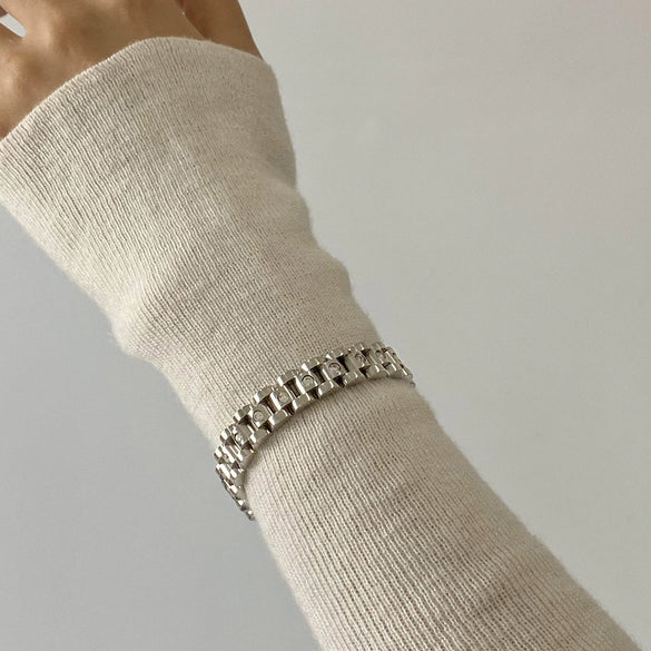 Wholesale Women's Stainless Steel Geometric Retro Exquisite Bracelet With Electroplating And White Rhinestones