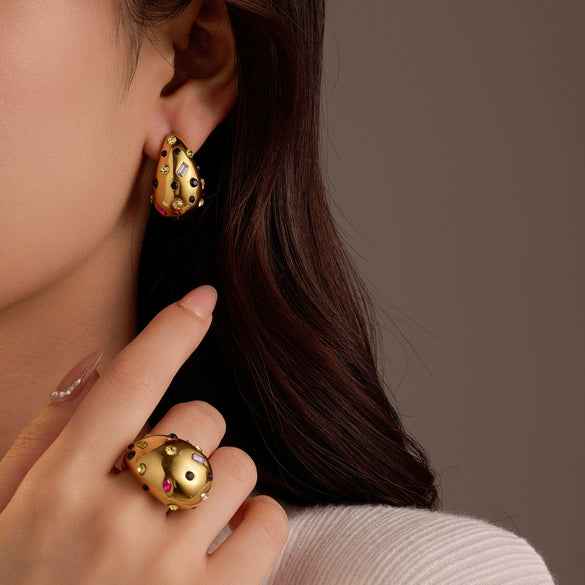 Wholesale Women's Stainless Steel Geometric Retro Fashion Diamond Earrings With Electroplating