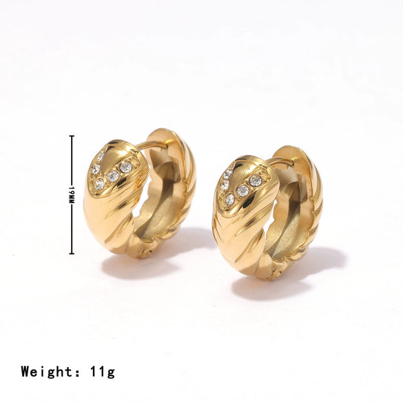 Wholesale Women's Stainless Steel Geometric Retro Light Luxury Earrings With Electroplating