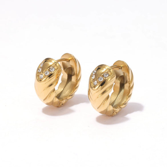 Wholesale Women's Stainless Steel Geometric Retro Light Luxury Earrings With Electroplating