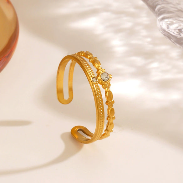 Wholesale Women's Stainless Steel Geometric Ring With Electroplating And Rhinestones