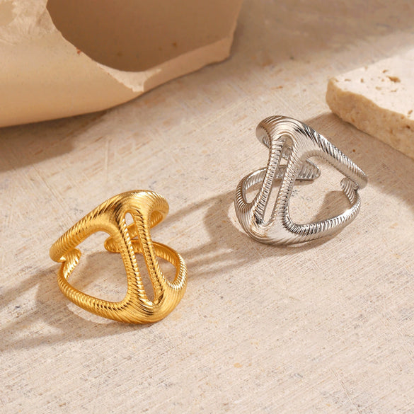 Wholesale Women's Stainless Steel Geometric Ring With Electroplating Simple And Exaggerated Style