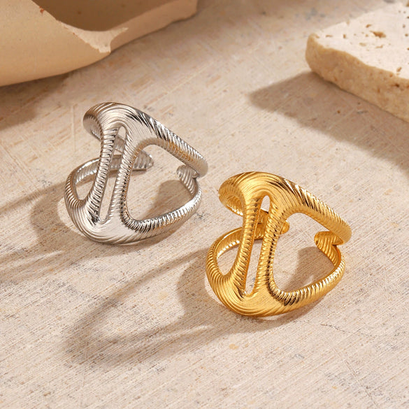 Wholesale Women's Stainless Steel Geometric Ring With Electroplating Simple And Exaggerated Style